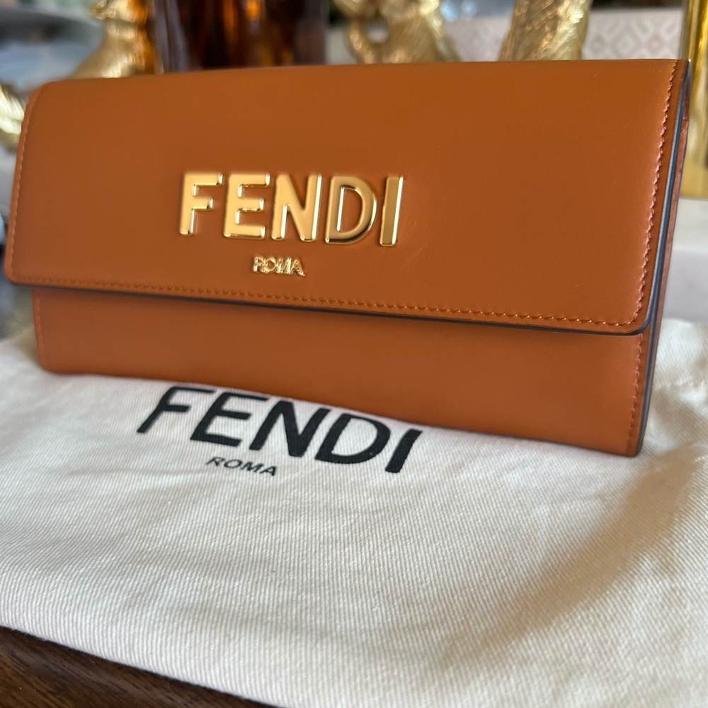 FENDI Roma Logo Continental Gold Tone Chain Crossbody Caramel Brown Leather COA - Picture 3 of 8